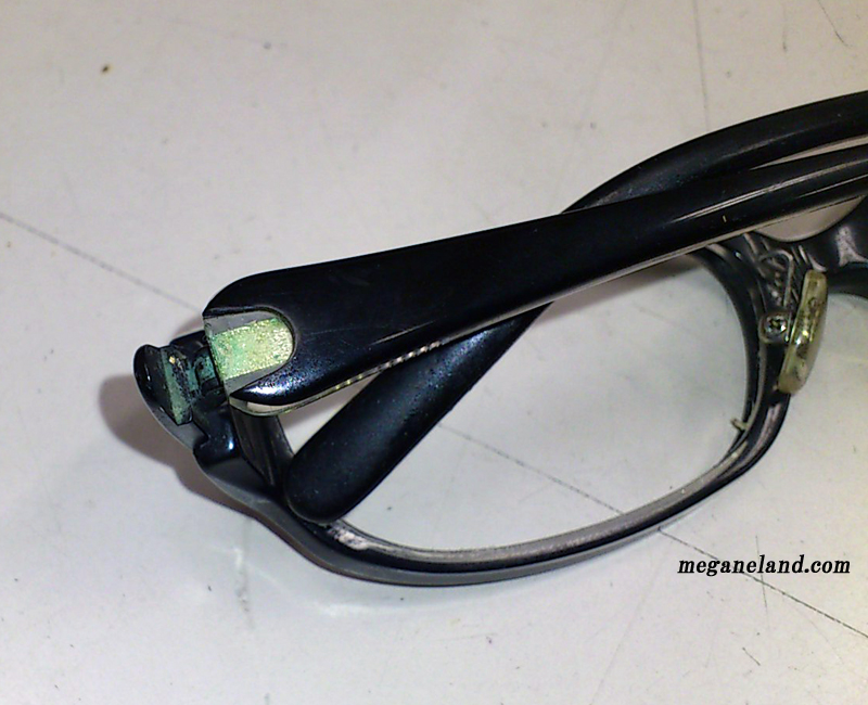 メガネに緑青 ろくしょう がでたら どうしたらいいのでしょうか 解決方法と メガネのメンテナンスについて 兵庫県加西市のメガネ屋さん メガネランドハラダ シーンに合わせたメガネ選びアドバイザー原田敏和のお店